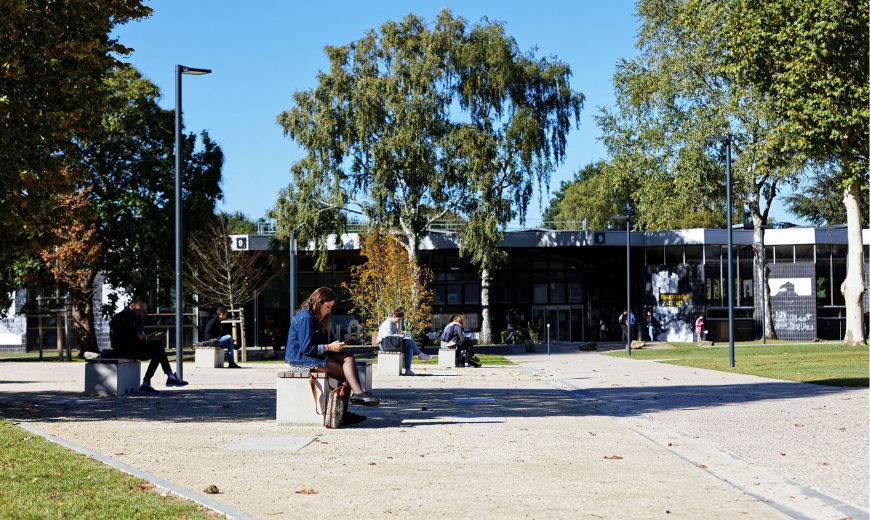 Campus de Mont-Saint-Aignan, extérieur